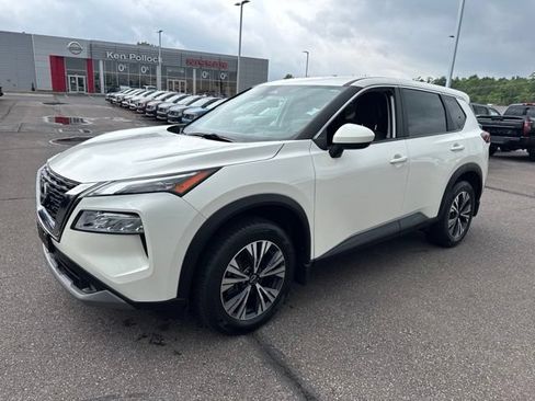 Certified 2023 Nissan Rogue SV AWD/4WD image 34