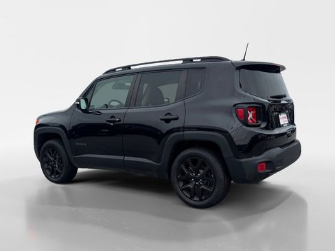 Used 2018 Jeep Renegade Altitude image 4