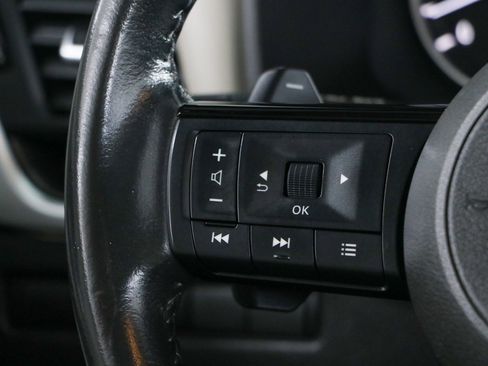 Used 2023 Nissan Rogue SV w/ SV Premium B Package FWD image 13