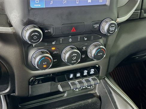 Used 2022 RAM 1500 Big Horn AWD/4WD image 22
