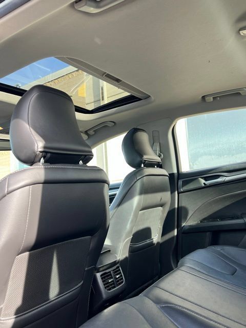 Used 2015 Ford Fusion Titanium FWD image 5