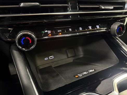 Certified 2024 Chevrolet Traverse LT w/ Enhanced Driving Package image 40