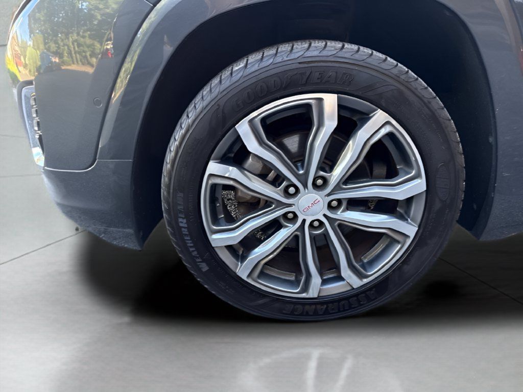 Used 2019 GMC Terrain Denali w/ Advanced Safety Package AWD/4WD image 27