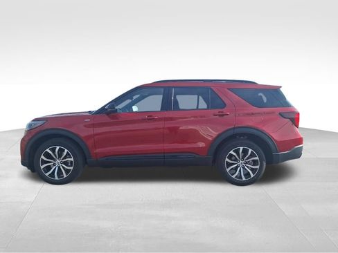 New 2026 Ford Explorer ST-Line image 2