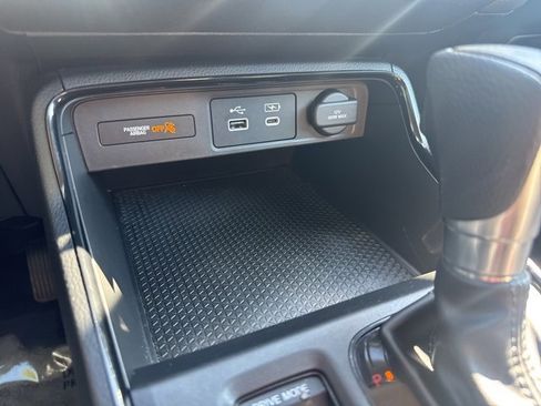 Used 2024 Honda CR-V EX image 19