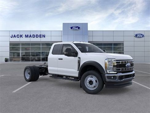 New 2025 Ford F550 4x4 SuperCab Super Duty w/ XL Chrome Package image 7
