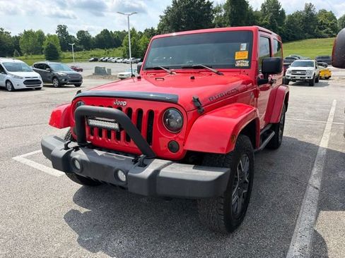 Used 2013 Jeep Wrangler Rubicon w/ PWR Convenience Group AWD/4WD image 2
