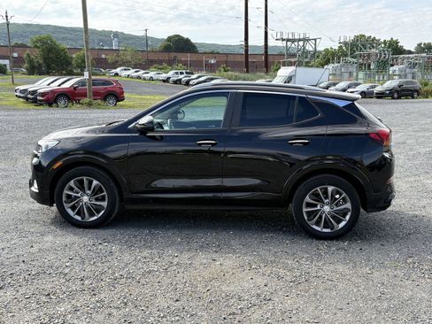 Used 2022 Buick Encore GX Select w/ Sport Touring Package FWD image 5