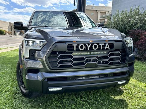Used 2023 Toyota Sequoia TRD Pro AWD/4WD image 4