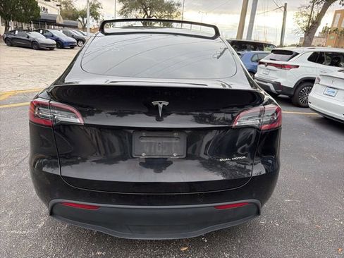 Used 2020 Tesla Model Y Long Range image 6
