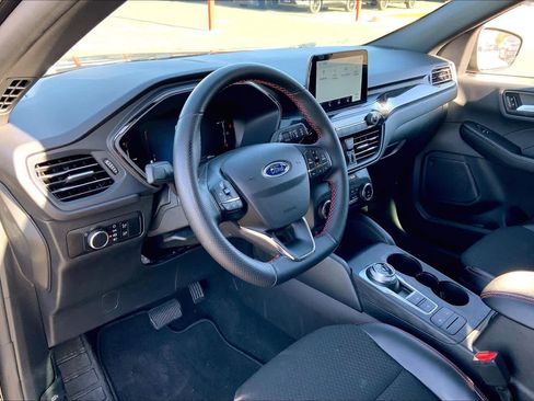 Used 2025 Ford Escape ST-Line AWD/4WD image 18