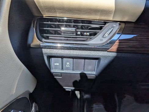 Used 2014 Toyota Avalon XLE Premium image 19