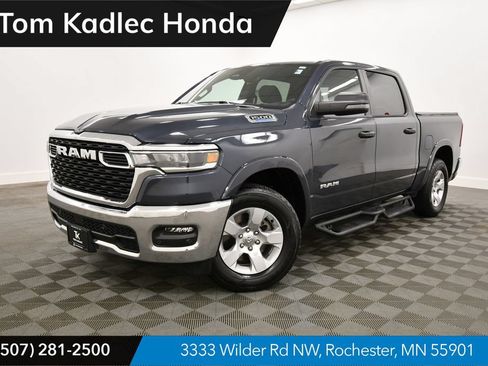 Used 2025 RAM 1500 Big Horn AWD/4WD image 1