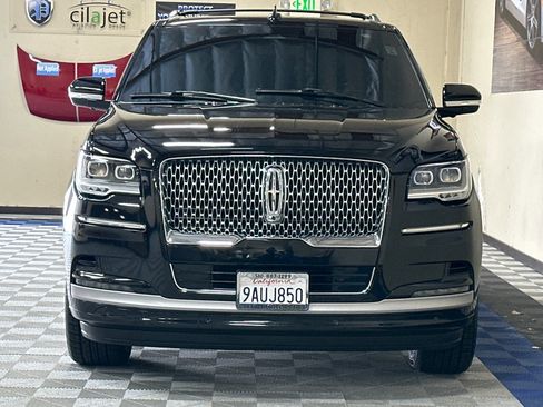 Used 2022 Lincoln Navigator Reserve image 9