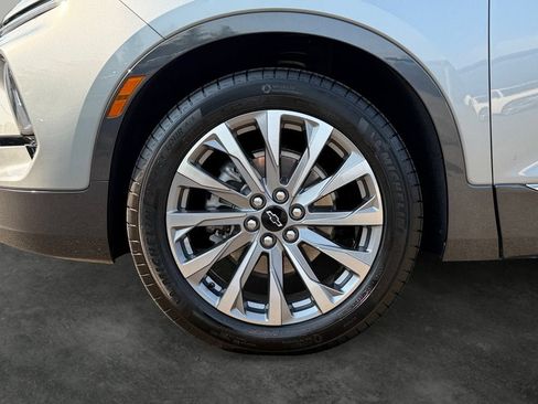 Used 2024 Chevrolet Blazer Premier AWD/4WD image 4