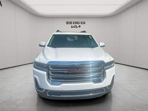 Used 2023 GMC Acadia SLT w/ Preferred Package FWD image 8