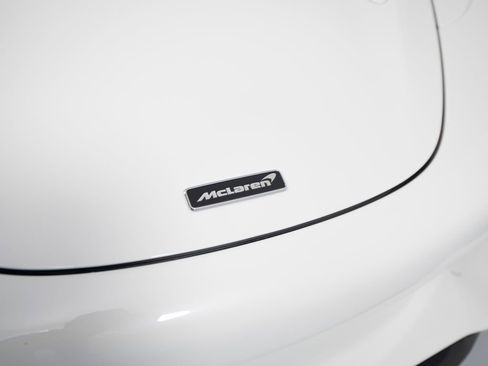 Used 2024 McLaren 750S Spider image 40