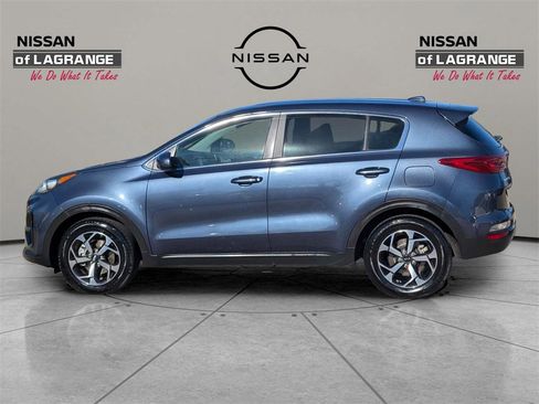 Used 2022 Kia Sportage LX image 8