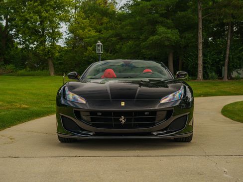 Used 2019 Ferrari Portofino RWD image 90