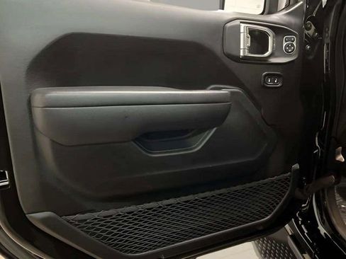 Used 2025 Jeep Wrangler Unlimited Rubicon 4xe w/ Convenience Group image 97