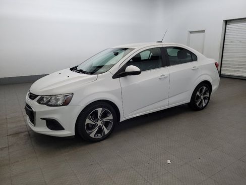 Used 2018 Chevrolet Sonic Premier FWD image 2