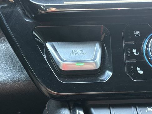 Used 2022 GMC Sierra 1500 AT4 AWD/4WD image 25