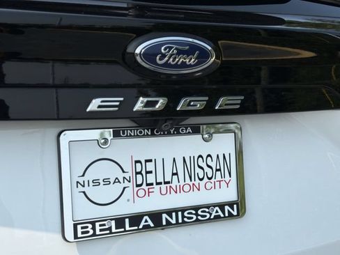 Used 2022 Ford Edge SEL AWD/4WD image 3