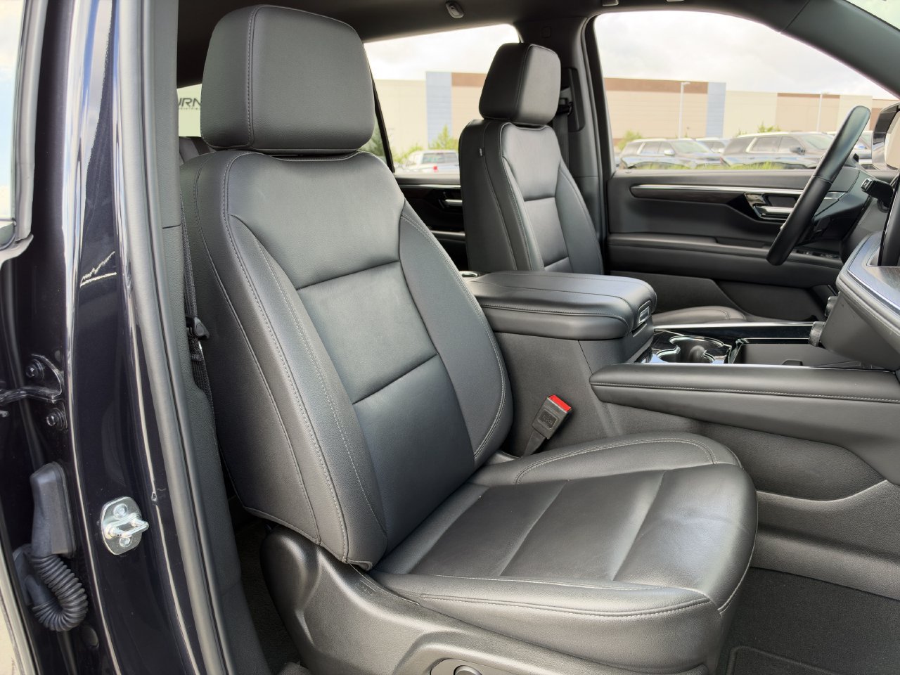 Certified 2025 Chevrolet Tahoe LT RWD image 26
