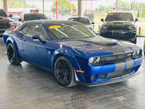Used 2022 Dodge Challenger SRT Hellcat RWD image 1