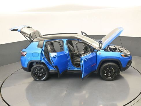Used 2023 Jeep Compass Trailhawk w/ Trailhawk Elite Group image 79