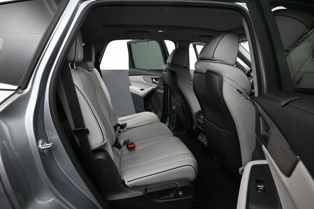 Used 2024 Acura MDX w/ Advance Package AWD/4WD image 17