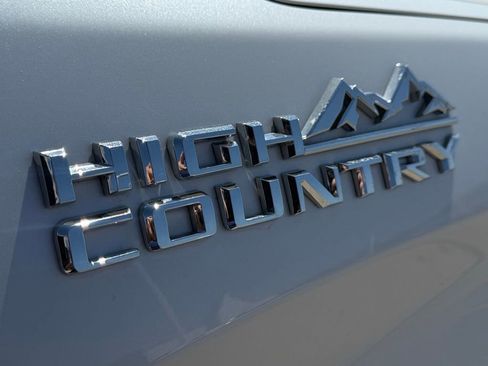 Used 2021 Chevrolet Silverado 1500 High Country w/ Technology Package image 13