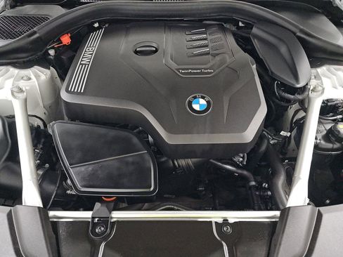 Used 2023 BMW 530i xDrive w/ Premium Package image 15