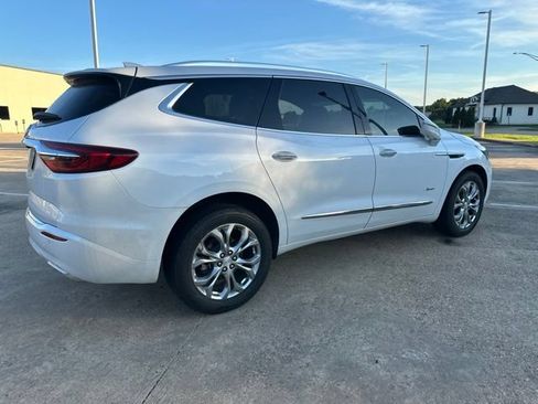 Used 2020 Buick Enclave Avenir w/ Avenir Technology Package AWD/4WD image 3