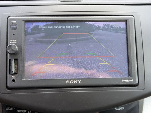 Used 2012 Toyota RAV4 Limited image 23