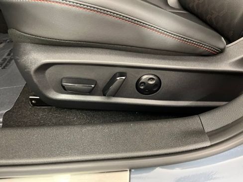 New 2026 Nissan Sentra SR w/ SR Premium Package FWD image 32