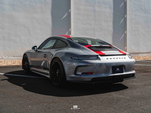 Used 2016 Porsche 911 R RWD image 23