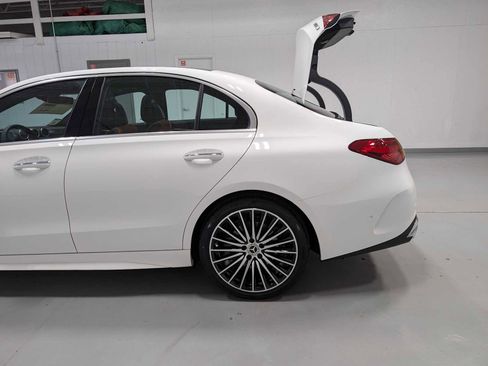 Used 2026 Mercedes-Benz C 300 4MATIC Sedan image 9