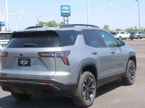 New 2026 Chevrolet Equinox ACTIV w/ Convenience Package III FWD image 9
