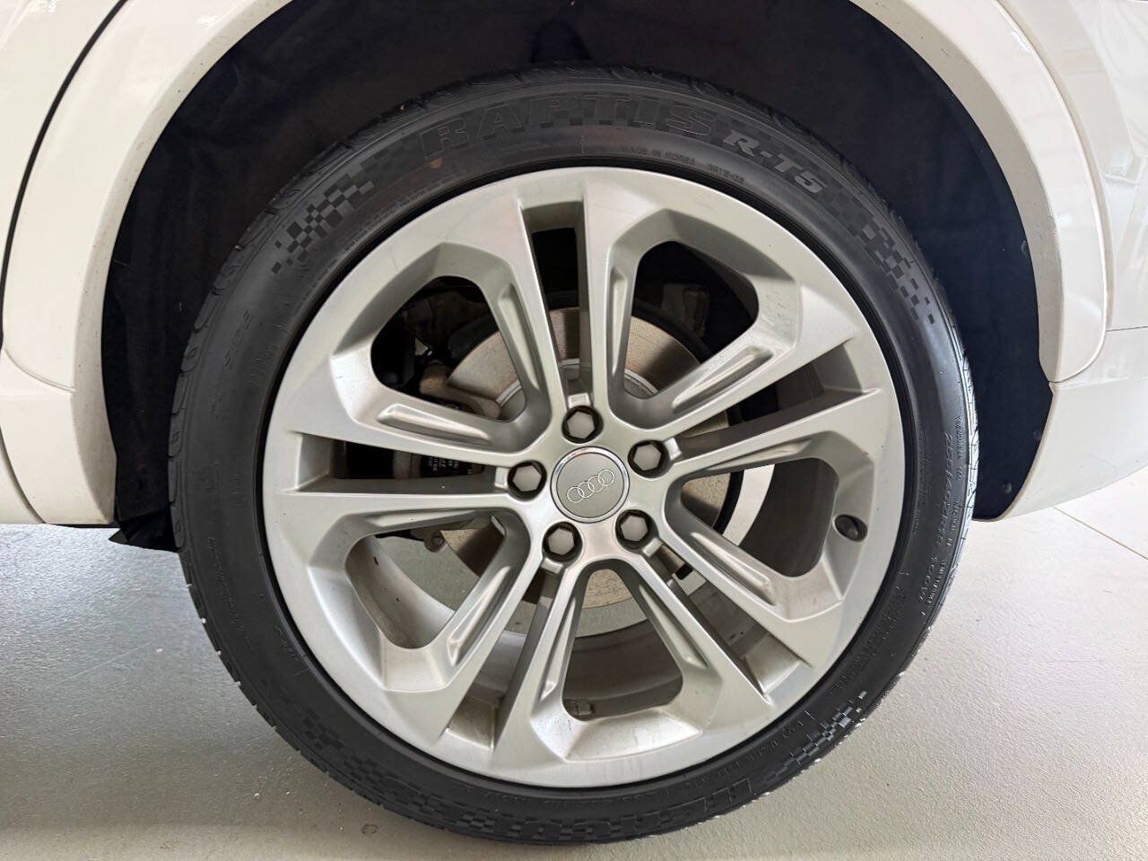 Used 2018 Audi Q3 2.0T Premium w/ Convenience Package FWD image 30