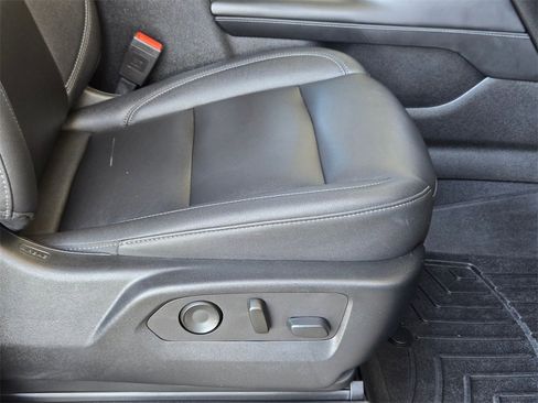 Used 2022 Chevrolet Tahoe LT w/ LT Signature Plus Package image 30