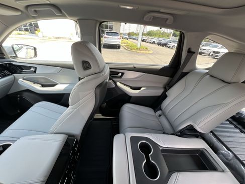 Certified 2026 Acura MDX SH-AWD w/ Technology Package image 3