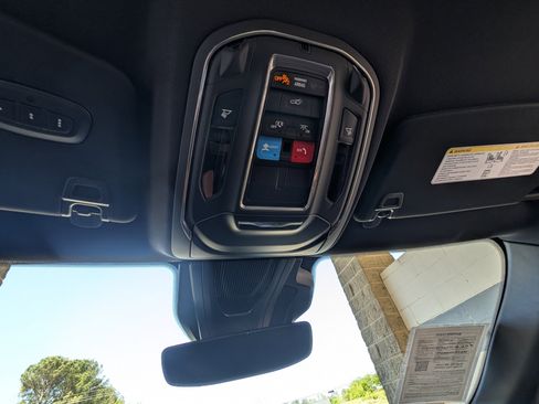 Used 2024 Dodge Charger R/T w/ Plus Group image 29