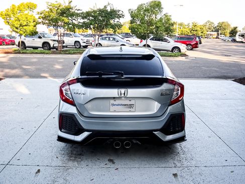 Used 2018 Honda Civic Sport Touring image 10
