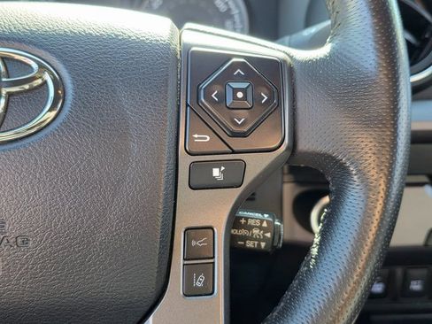 Used 2019 Toyota Tacoma TRD Sport image 27