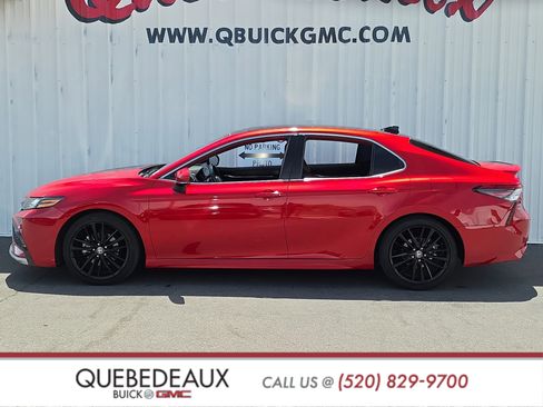 Used 2021 Toyota Camry XSE w/ Navigation Package FWD image 4