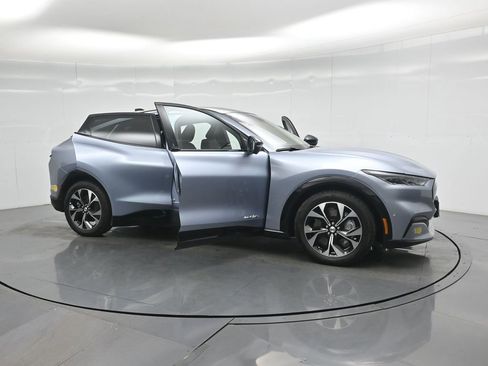 Certified 2022 Ford Mustang Mach-E Premium image 32