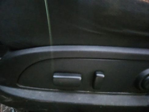 Used 2016 Chevrolet Traverse LT image 8