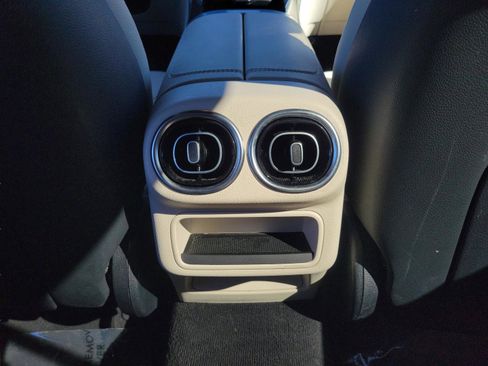 Certified 2023 Mercedes-Benz GLC 300 4MATIC image 10