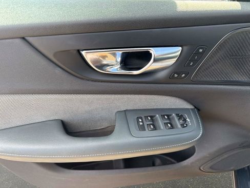 Used 2021 Volvo S60 T5 R-Design w/ Advanced Package image 18